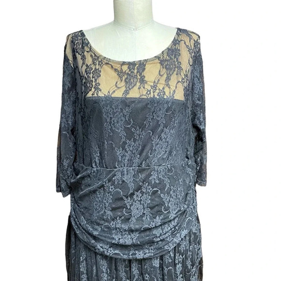 Kiyonna Black Nude‎ Lace Ruched Luna Dress Plus Size 2X - Picture 2 of 12